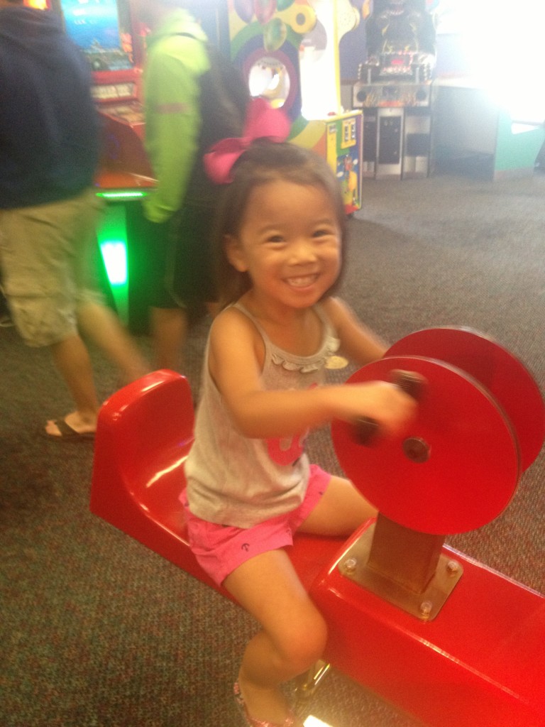 Mollie's 4th Birthday at Chuckie Cheese! photo (55)